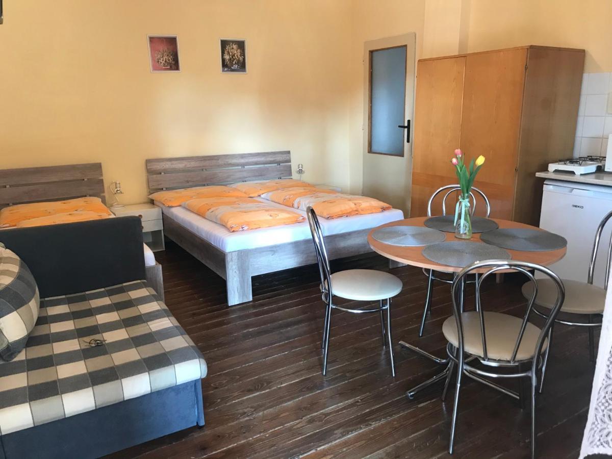 Apartman U Karla Veľký Meder المظهر الخارجي الصورة