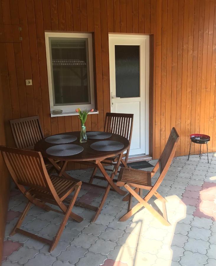 Apartman U Karla Veľký Meder المظهر الخارجي الصورة