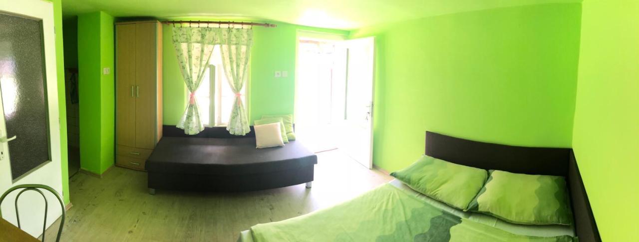 Apartman U Karla Veľký Meder المظهر الخارجي الصورة